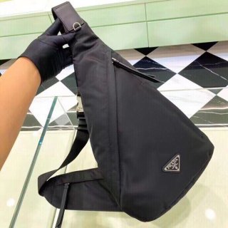PRADA 2VZ092 リュック サイズ:37.5x26.5cm PRADA 2VZ092 リュック サイズ:37.5x26.5cm