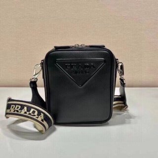 PRADA 2VH154 刺繍テープ斜め掛け サイズ:19x16x5.5cm PRADA 2VH154 刺繍テープ斜め掛け サイズ:19x16x5.5cm