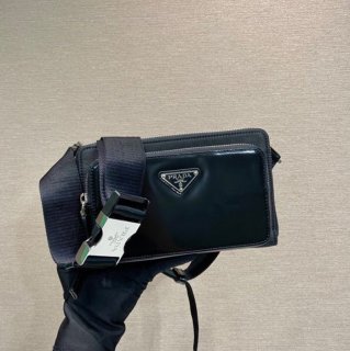 PRADA 2VH156A ウエストバッグ サイズ:21x13x2.5cm PRADA 2VH156A ウエストバッグ サイズ:21x13x2.5cm