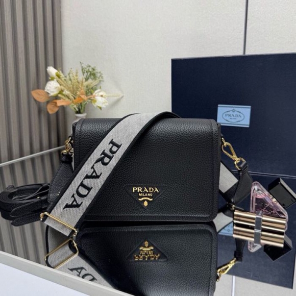 PRADA 1BD314 ダブルストラップ サイズ:23x15.5cm PRADA 1BD314 ダブルストラップ サイズ:23x15.5cm