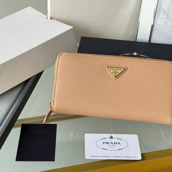 PRADA 1ML506 クラシックジッピー長財布 サフィアーノ十字紋 サイズ:19x12cm PRADA 1ML506 クラシックジッピー長財布 サフィアーノ十字紋 サイズ:19x12cm