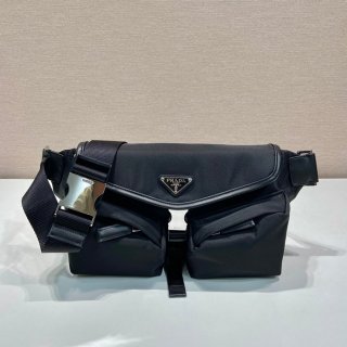 PRADA 2VH174 ナイロン胸バッグウエストバッグ サイズ:24x18x5.5cm PRADA 2VH174 ナイロン胸バッグウエストバッグ サイズ:24x18x5.5cm
