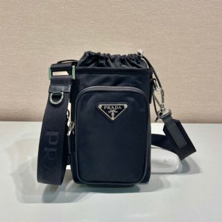 PRADA 2ZH155 スマホケースバッグ サイズ:18x13cm PRADA 2ZH155 スマホケースバッグ サイズ:18x13cm
