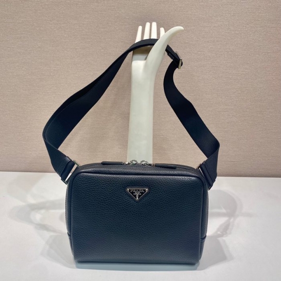 PRADA 2VH181 胸バッグ 大 サイズ:24x16.5cm PRADA 2VH181 胸バッグ 大 サイズ:24x16.5cm