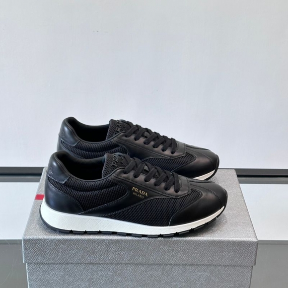 プラダ メンズ スニーカー 39-45 プラダ メンズ スニーカー 39-45