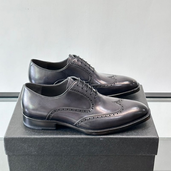 プラダ メンズ ビジネスシューズ 39-44 プラダ メンズ ビジネスシューズ 39-44