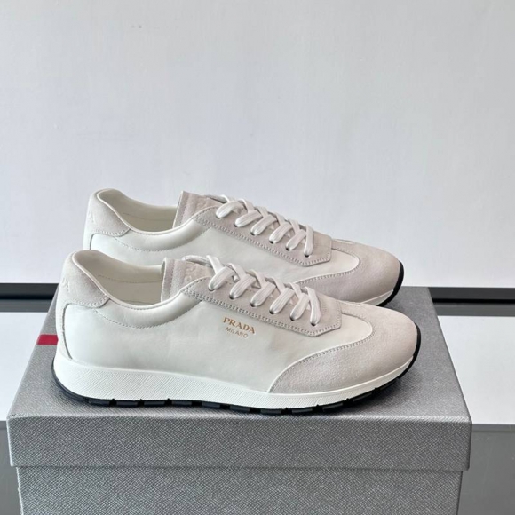 プラダ メンズ スニーカー 39-45 プラダ メンズ スニーカー 39-45