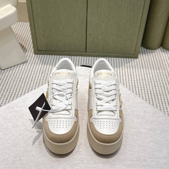 【PRADA】スニーカーレディース 【PRADA】スニーカーレディース