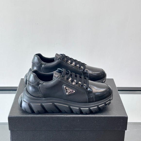 プラダ メンズ スニーカー ダウンタウンボールド 39-44 プラダ メンズ スニーカー ダウンタウンボールド 39-44