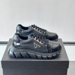 プラダ メンズ スニーカー ダウンタウンボールド 39-44 プラダ メンズ スニーカー ダウンタウンボールド 39-44