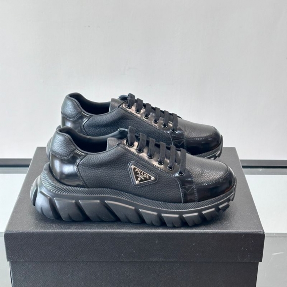 プラダ メンズ スニーカー ダウンタウンボールド 39-44 プラダ メンズ スニーカー ダウンタウンボールド 39-44