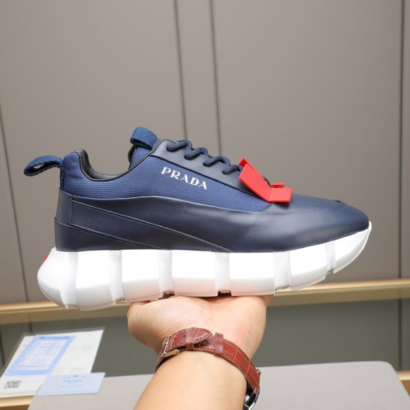 プラダ メンズ スニーカー 38-44 プラダ メンズ スニーカー 38-44