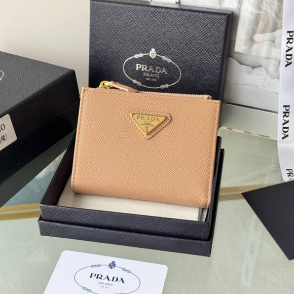 PRADA 1ML050 短財布 サフィアーノ十字紋 牛皮 サイズ:10x9cm PRADA 1ML050 短財布 サフィアーノ十字紋 牛皮 サイズ:10x9cm