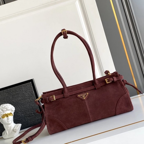 PRADA 1BA426 レッド 斜め掛けバッグ、ショルダーバッグ、ハンドバッグ ヴィンテージ 32x16x12cm サイズ:32x16x12cm PRADA 1BA426 レッド 斜め掛けバッグ、ショルダーバッグ、ハンドバッグ ヴィンテージ 32x16x12cm サイズ:32x16x12cm