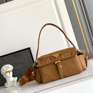 PRADA 1BD394 メッセンジャー 小 サイズ:30x14x10cm PRADA 1BD394 メッセンジャー 小 サイズ:30x14x10cm
