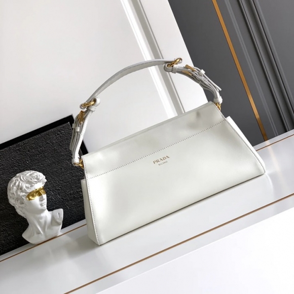 PRADA 1BC262 レザー ゴールド ショルダーバッグ、ハンドバッグ、ハンドバッグ ヴィンテージ、クラシック 32x16x11cm サイズ:32x16x11cm PRADA 1BC262 レザー ゴールド ショルダーバッグ、ハンドバッグ、ハンドバッグ ヴィンテージ、クラシック 32x16x11cm サイズ:32x16x11cm