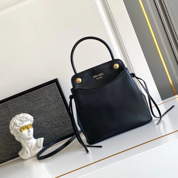 PRADA 1BA496 カーフスキン 斜め掛けバッグ、ショルダーバッグ、ハンドバッグ、ハンドバッグ ヴィンテージ 21x19cm サイズ:21x19cm