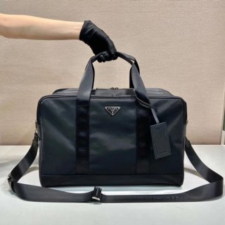 PRADA 2VC796A ナイロントラベルバッグ 取り外し可能ストラップ サイズ:44x28x23cm PRADA 2VC796A ナイロントラベルバッグ 取り外し可能ストラップ サイズ:44x28x23cm