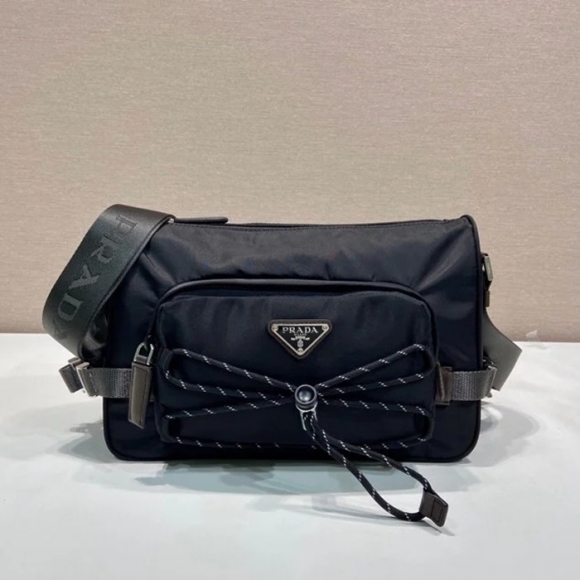 PRADA 2VH192 リナイロンメッセンジャー サイズ:28x17.5x10cm PRADA 2VH192 リナイロンメッセンジャー サイズ:28x17.5x10cm
