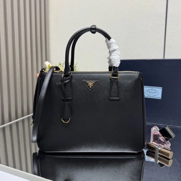 PRADA 1BA274 レザー ゴールド 斜め掛けバッグ、ショルダーバッグ ガレリア、クラシック、大 32x24x14cm サイズ:32x24x14cm PRADA 1BA274 レザー ゴールド 斜め掛けバッグ、ショルダーバッグ ガレリア、クラシック、大 32x24x14cm サイズ:32x24x14cm