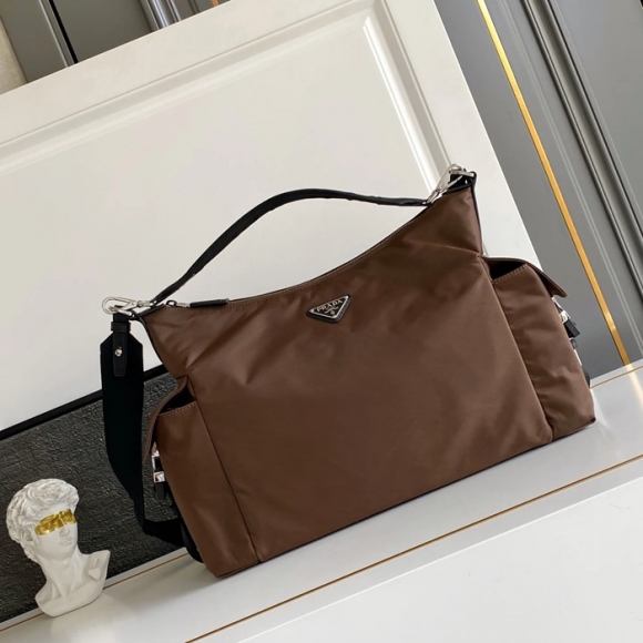 PRADA 2VH204 ナイロン、レザー ゴールド 斜め掛けバッグ、ショルダーバッグ ナイロン、クラシック 43x30x15cm サイズ:43x30x15cm PRADA 2VH204 ナイロン、レザー ゴールド 斜め掛けバッグ、ショルダーバッグ ナイロン、クラシック 43x30x15cm サイズ:43x30x15cm