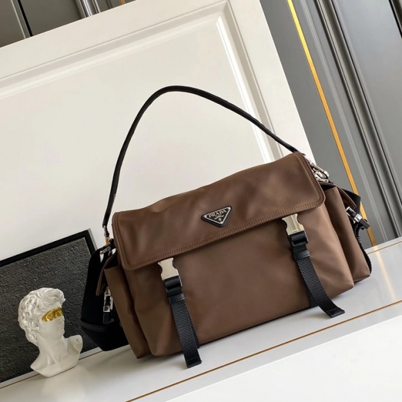 PRADA 2VD082 ナイロン、レザー 斜め掛けバッグ、ショルダーバッグ、ハンドバッグ ナイロン、クラシック 42x22x20cm サイズ:42x22x20cm PRADA 2VD082 ナイロン、レザー 斜め掛けバッグ、ショルダーバッグ、ハンドバッグ ナイロン、クラシック 42x22x20cm サイズ:42x22x20cm