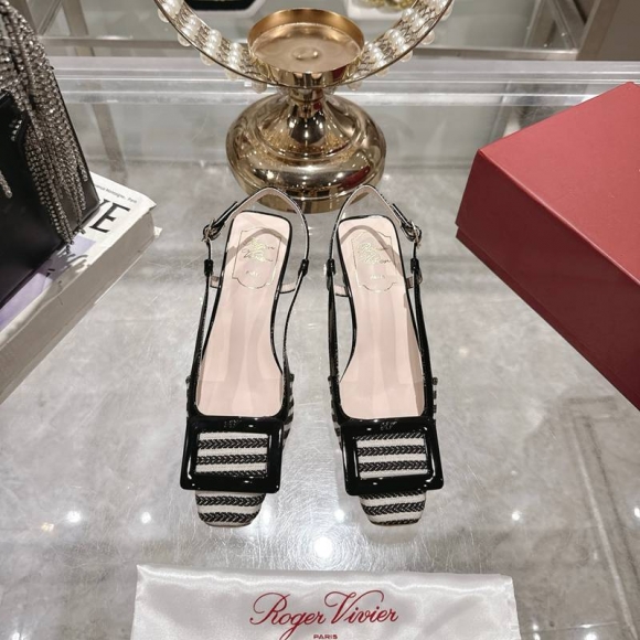 【ROGERVIVIER】2026早春新作サンダルレザーサンダルレディース 【ROGERVIVIER】2026早春新作サンダルレザーサンダルレディース