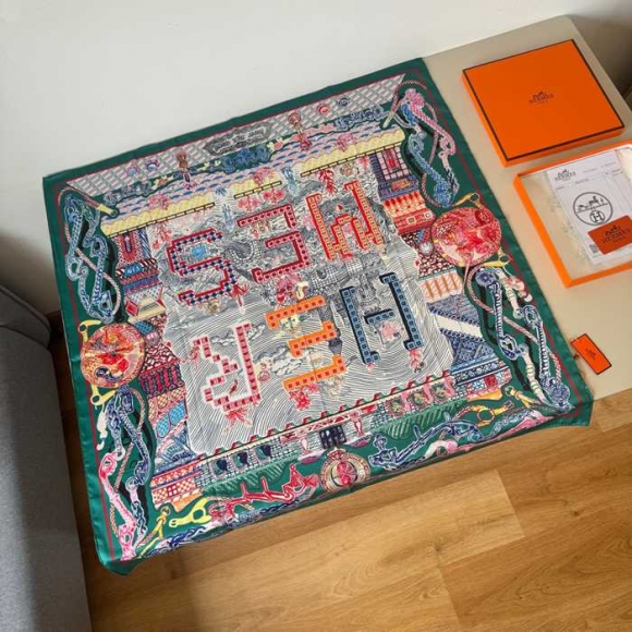 エルメス スカーフ 90x90cm エルメス スカーフ 90x90cm