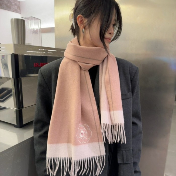 シャネル 100%プレミアムカシミヤスカーフ 30x180cm シャネル 100%プレミアムカシミヤスカーフ 30x180cm