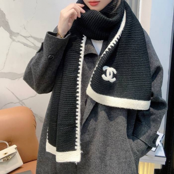 シャネル 新作 カシミヤニットスカーフストール。カシミヤ10%ウール90% 180x30 シャネル 新作 カシミヤニットスカーフストール。カシミヤ10%ウール90% 180x30
