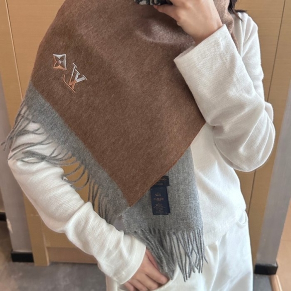 ルイ ヴィトン スカーフ 30x180cm ルイ ヴィトン スカーフ 30x180cm