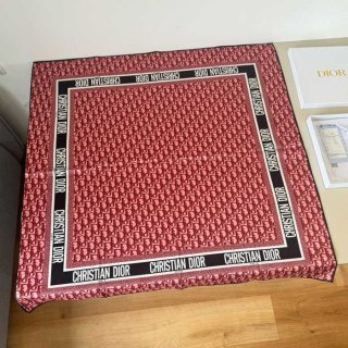 ディオール クラシックプリントスカーフ 90x90cm ディオール クラシックプリントスカーフ 90x90cm