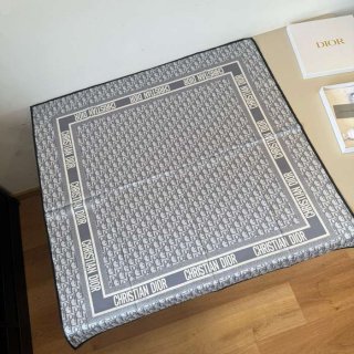 ディオール クラシックプリントスカーフ 90x90cm ディオール クラシックプリントスカーフ 90x90cm