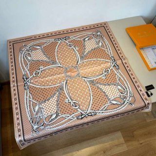 ルイ ヴィトン 新作スカーフ 90x90cm ルイ ヴィトン 新作スカーフ 90x90cm