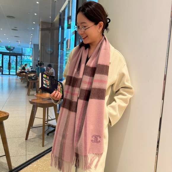 シャネル カシミヤスカーフ 30x180 シャネル カシミヤスカーフ 30x180