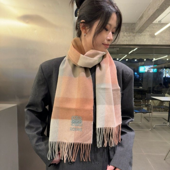ロエベ カシミヤスカーフ 30x180 ロエベ カシミヤスカーフ 30x180