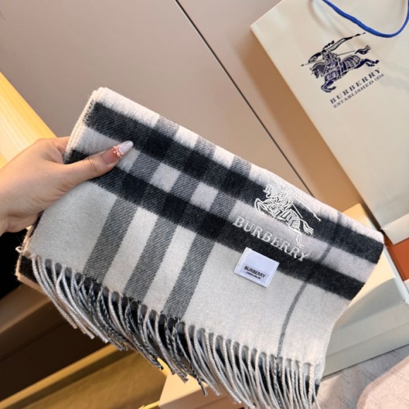 バーバリー クラシックチェックカシミヤスカーフ 30x180 バーバリー クラシックチェックカシミヤスカーフ 30x180