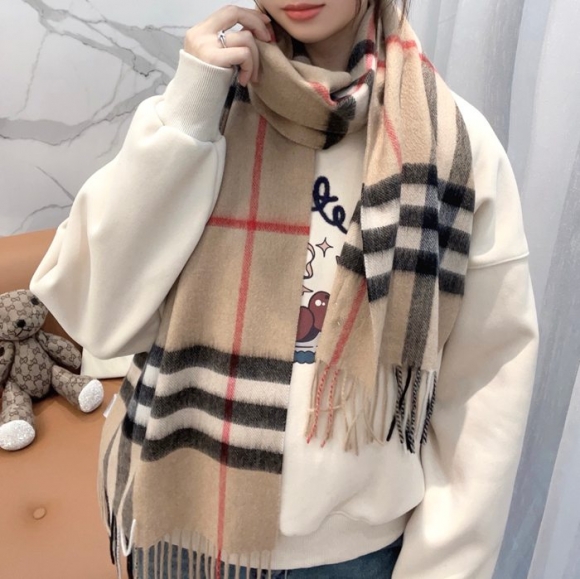 バーバリー クラシックカシミヤチェックスカーフ 30x168cm バーバリー クラシックカシミヤチェックスカーフ 30x168cm