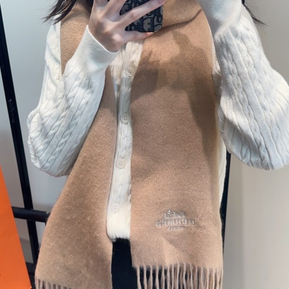 エルメス ハイエンドメンズスカーフ 30x185cm エルメス ハイエンドメンズスカーフ 30x185cm