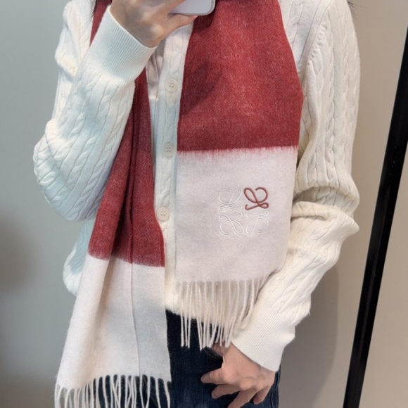 ロエベ めったに見ない優しい色合い 30x 180cm ロエベ めったに見ない優しい色合い 30x 180cm