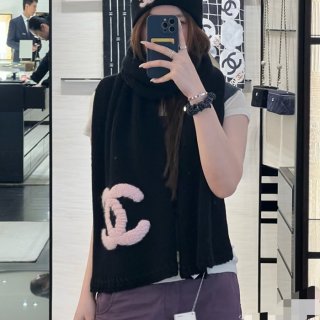 シャネル 秋冬新作 カシミヤスカーフ 30x 190cm シャネル 秋冬新作 カシミヤスカーフ 30x 190cm
