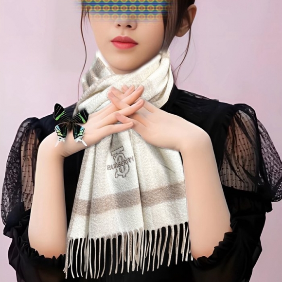 バーバリー 95%カシミヤ 男女兼用 32x180 バーバリー 95%カシミヤ 男女兼用 32x180