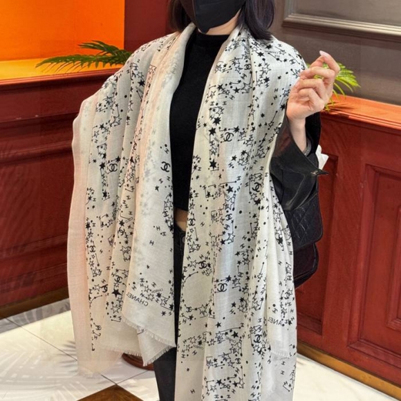 シャネル クラシックデザインスカーフ 100x200cm シャネル クラシックデザインスカーフ 100x200cm