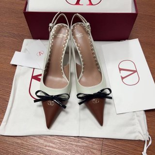 【VALENTINO】新作パンプスレディース 【VALENTINO】新作パンプスレディース