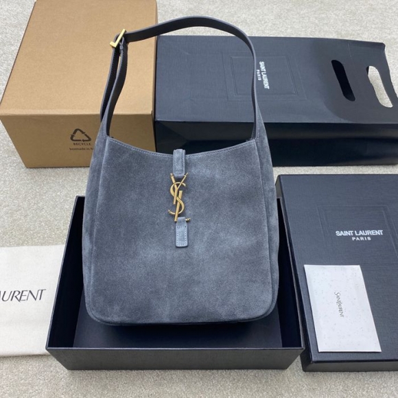 SAINT LAURENT 713938 マット グレー、ゴールド、マット 脇下バッグ クラシック 23x22cm サイズ:23x22cm SAINT LAURENT 713938 マット グレー、ゴールド、マット 脇下バッグ クラシック 23x22cm サイズ:23x22cm