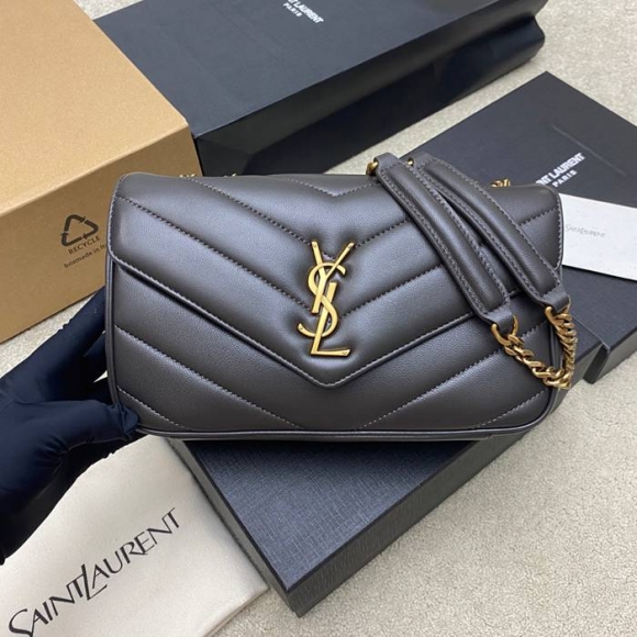 SAINT LAURENT 801437 ラムレザー グレー、ゴールド ハンドバッグ チェーン 24x14cm サイズ:24x14cm SAINT LAURENT 801437 ラムレザー グレー、ゴールド ハンドバッグ チェーン 24x14cm サイズ:24x14cm