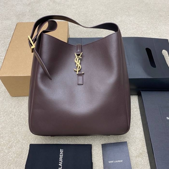 SAINT LAURENT 753837 ブラウン、ゴールド 脇下バッグ 大、クラシック 31x30x13cm サイズ:31x30x13cm SAINT LAURENT 753837 ブラウン、ゴールド 脇下バッグ 大、クラシック 31x30x13cm サイズ:31x30x13cm