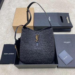 SAINT LAURENT 753837 編み ブラック、ゴールド 脇下バッグ 大、クラシック 31x30x13cm サイズ:31x30x13cm SAINT LAURENT 753837 編み ブラック、ゴールド 脇下バッグ 大、クラシック 31x30x13cm サイズ:31x30x13cm