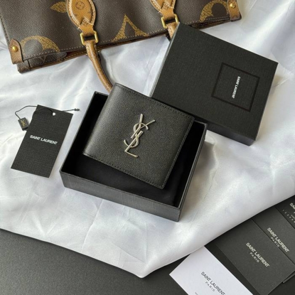 SAINT LAURENT 453276 メンズ対折り財布 モノグラム サイズ:11x9.5x2.5cm SAINT LAURENT 453276 メンズ対折り財布 モノグラム サイズ:11x9.5x2.5cm