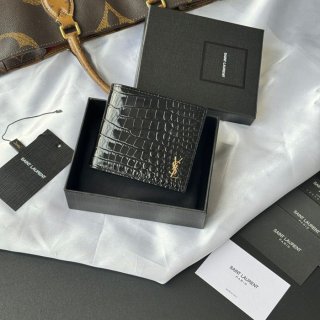 SAINT LAURENT 607727 メンズ対折り財布 ワニ紋 サイズ:11x9.5x2.5cm SAINT LAURENT 607727 メンズ対折り財布 ワニ紋 サイズ:11x9.5x2.5cm